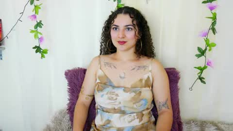 Snapshot of merida_bell18 chatting on March 2, 12:31 am Merida Bell online show from March 2, 12:31 am