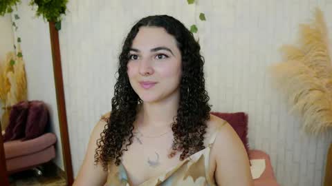 Snapshot of merida_bell18 chatting on September 12, 10:32 pm Merida Bell online show from September 12, 10:32 pm