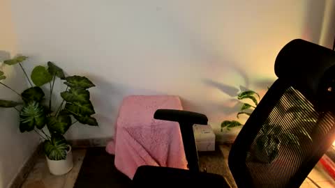 laura 3 i am independent model online show from September 21, 2:24 am