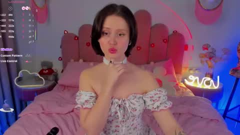 Anna online show from March 2, 9:31 am