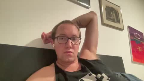 metallica92786 online show from October 7, 3:47 am