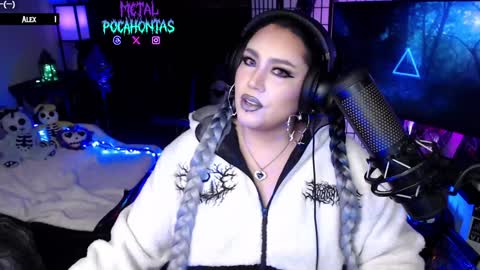 Snapshot of metalpocahotass chatting on December 22, 5:23 am MetalPocahotass online show from December 22, 5:23 am