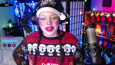 Snapshot of metalpocahotass chatting on December 26, 6:19 am MetalPocahotass online show from December 26, 6:19 am