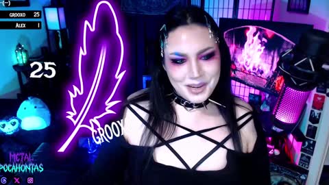 Snapshot of metalpocahotass chatting on January 31, 3:09 am MetalPocahotass online show from January 31, 3:09 am