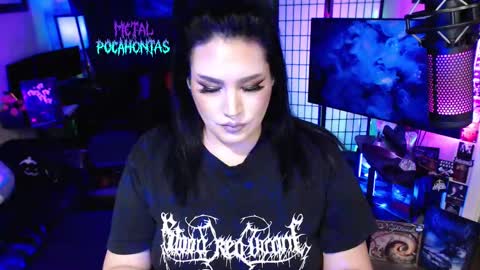 Snapshot of metalpocahotass chatting on November 21, 12:21 am MetalPocahotass online show from November 21, 12:21 am