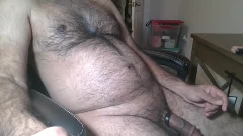 Snapshot of metter26 chatting on December 24, 2:43 am atx guy online show from December 24, 2:43 am