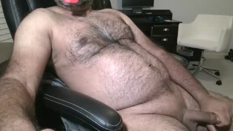 Snapshot of metter26 chatting on October 9, 12:30 am atx guy online show from October 9, 12:30 am