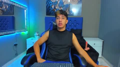 mexwilliams online show from November 27, 1:13 pm