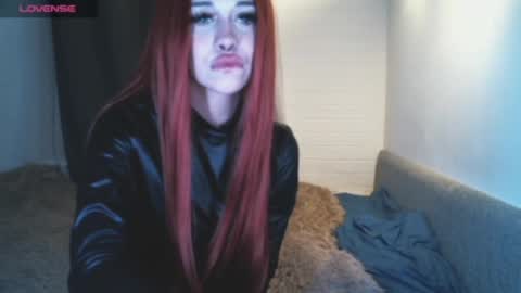 Snapshot of mezzalunaa chatting on January 6, 4:13 pm vollmond online show from January 6, 4:13 pm