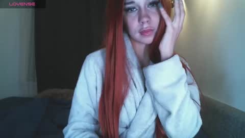 Snapshot of mezzalunaa chatting on February 9, 1:00 am vollmond online show from February 9, 1:00 am