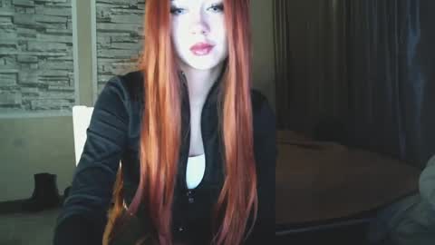 Snapshot of mezzalunaa chatting on March 2, 8:07 pm vollmond online show from March 2, 8:07 pm