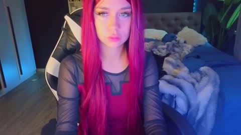 Snapshot of mezzalunaa chatting on November 2, 3:31 am vollmond online show from November 2, 3:31 am