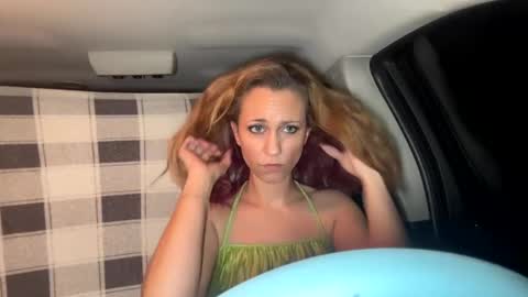 mezzy69 online show from December 23, 9:49 am