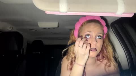 mezzy69 online show from March 12, 8:41 am