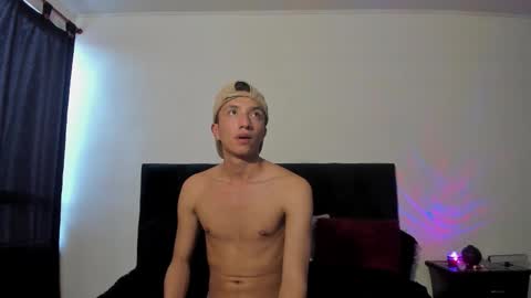 Snapshot of mhatias_ chatting on November 16, 4:12 pm MATHIAS online show from November 16, 4:12 pm