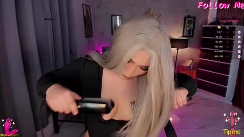 miss devil online show from November 16, 7:58 am