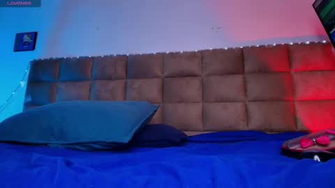 Emi online show from September 30, 7:41 pm