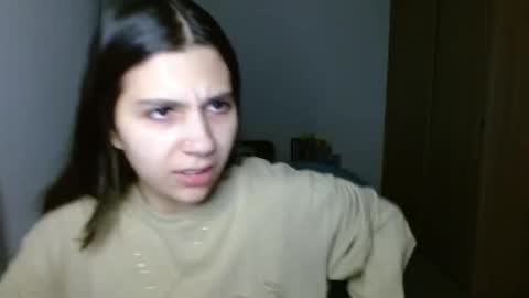 Mia online show from October 17, 1:31 am