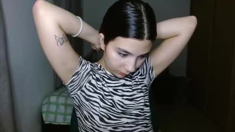 Mia online show from October 23, 1:05 am