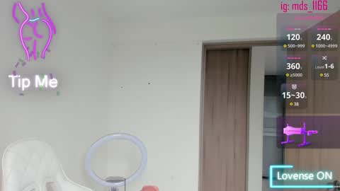 Mia adams  online show from February 8, 9:36 pm