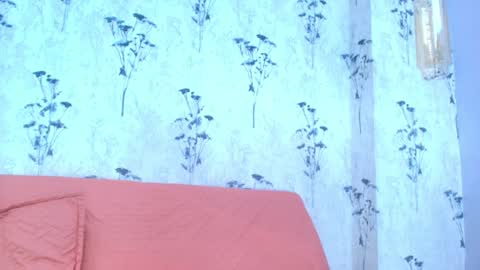 Mia  online show from February 8, 6:12 pm