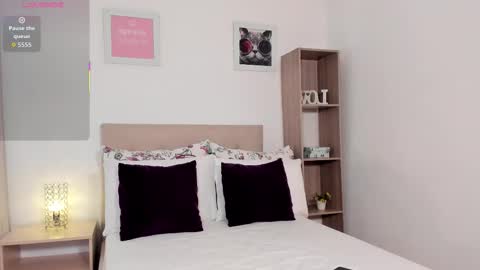 Mia Cano online show from November 6, 4:52 pm