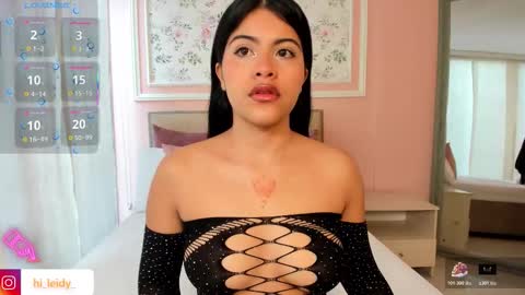 Mia Cano online show from November 26, 11:44 am