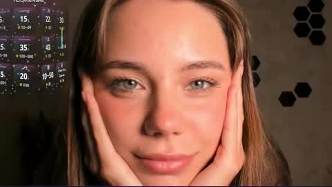 Mia  next stream Thursday 1400 UTC1 Friday 1400 UTC1 online show from September 9, 2:16 pm