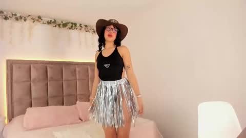 mia_corner online show from October 11, 10:19 pm