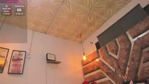 Mia online show from October 20, 8:37 am