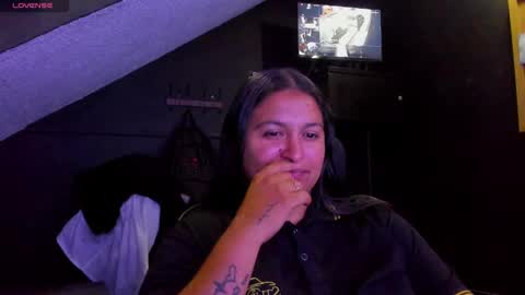 Snapshot of mia_daniela_ chatting on October 13, 11:27 pm Mia daniela online show from October 13, 11:27 pm