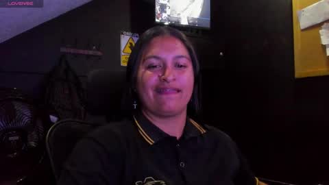 Snapshot of mia_daniela_ chatting on October 15, 4:12 am Mia daniela online show from October 15, 4:12 am