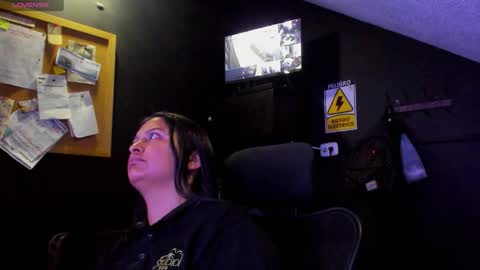 Snapshot of mia_daniela_ chatting on November 9, 2:26 pm Mia daniela online show from November 9, 2:26 pm