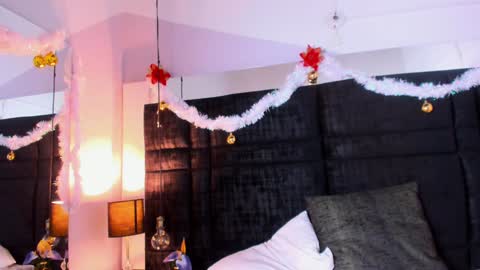 MIA online show from December 20, 3:58 am