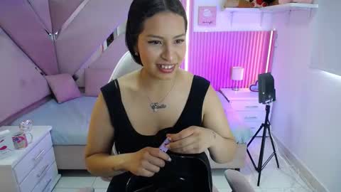 mia_garcia28 online show from September 29, 7:51 pm