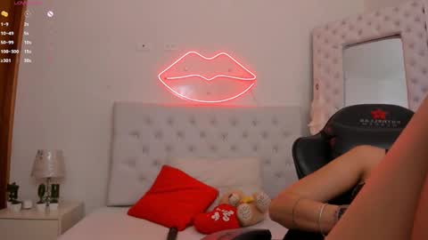    online show from January 28, 3:14 pm