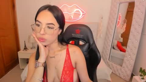    online show from February 8, 12:50 pm