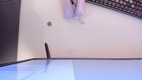    online show from November 3, 12:06 pm