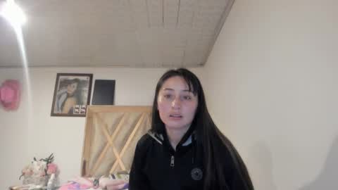 mia kaneee online show from October 29, 2:36 am