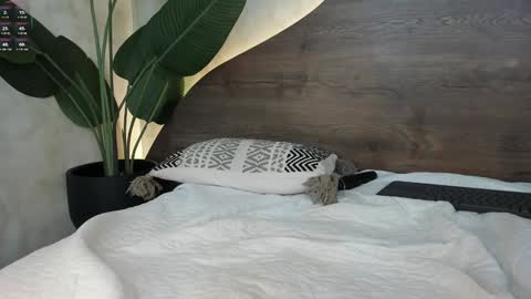 mia_lacy online show from February 4, 1:23 am