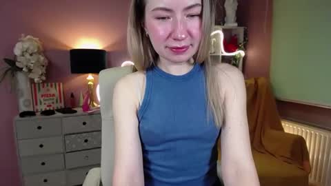 Mia online show from January 23, 7:54 am