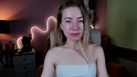 Mia online show from September 14, 6:45 am