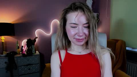 Mia online show from October 18, 6:48 am