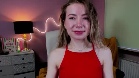 Mia online show from November 5, 7:41 am