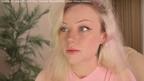 mia_milagros online show from November 4, 1:48 am