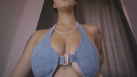 mia independent model online show from October 23, 1:54 pm