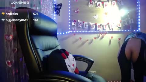 Snapshot of mia_petitebaby chatting on February 27, 2:53 am Ma online show from February 27, 2:53 am