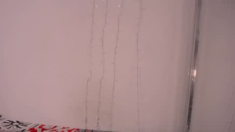 mia reys online show from December 29, 4:40 pm