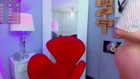 Mia  online show from September 18, 12:07 pm