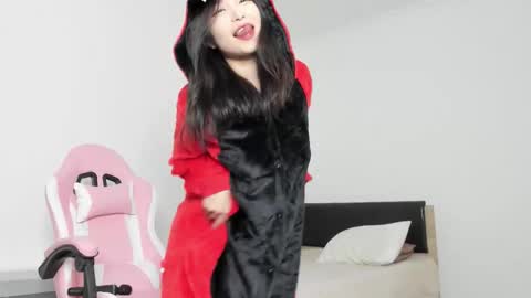  Your Soyun  online show from November 5, 5:13 pm